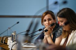 A ministra de Sanidade, Mónica García, participa na presentación do 