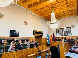 Votación no Salón de Plenos do Pazo de Raxoi para a modificación do plan urbanístico para a antiga parcela de Peleteiro.. CONCELLO DE SANTIAGO
