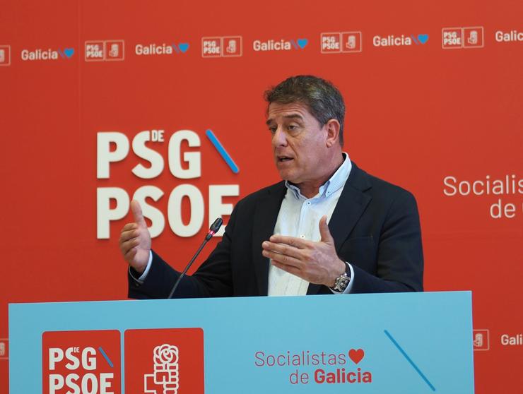 O secretario xeral do PSdeG, José Ramón Gómez Besteiro, en rolda de prensa. PSDEG / Europa Press