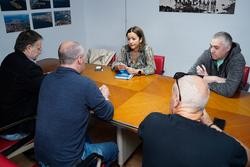 Reunión da directora xeral de Desenvolvemento Pesqueiro, Marta Villaverde, e representantes da confraría da Ría do Burgo / Xunta de Galicia