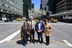 O secretario xeral da Lingua, Valentín García, nunha visita a Nova York /  XUNTA