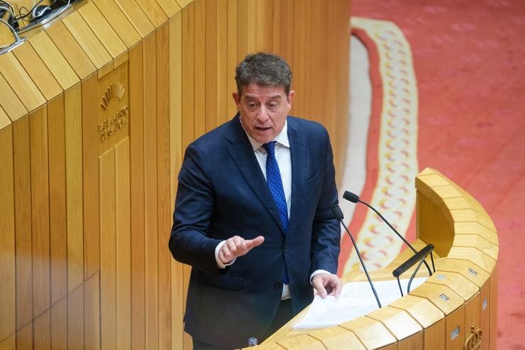 O secretario xeral do PSdeG, José Ramón Gómez Besteiro, intervén durante o debate sobre o Estado da Autonomía, a 23 de abril de 2025, en Santiago de Compostela / César Martínez
