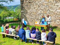 Alumnos galegos participan nun acto da Real Academia Galega para preservar a lingua. RAG / Europa Press