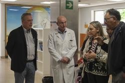O conselleiro de Sanidade, Antonio Gómez Caamaño, confirma que xa se recolocaron dous do catro plantas do Hospital Materno Infantil de Ourense. XUNTA / Europa Press