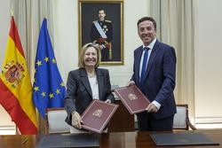 O Ministerio de Defensa e Navantia asinan a orde de execución para o novo buque de aprovisionamento de combate.. RUBÉN SOMONTE / MINISTERIO DE DEFENSA / Europa Press