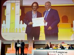 O urólogo do CHUF Guillermo Galdón recibe un premio pola súa investigación sobre técnicas de fertilidade masculina / SERGAS