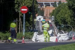 Dous traballadores da construción, un sector onde hai moitos estranxeiros empregados /  Ricardo Rubio - Europa Press