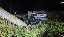 Imaxe do vehículo tras o accidente. CONSORCIO DE BOMBEIROS DA CORUÑA / Europa Press