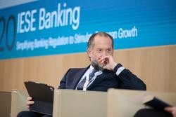 O presidente de Abanca, Juan Carlos Escotet, durante unha nova edición do Encontro do Sector Bancario, organizado por IESE, no Edificio Executive do IESE Madrid, a 3 de xuño de 2025, en Madrid (España). O encontro trata sobre a banca e a súa pape. Jesús Hellín - Europa Press