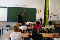 Arquivo - Nenos na aula no seu primeiro día de clase tras as vacacións de verán, a 10 de setembro de 2024, en Málaga, Andalucía (España). (Foto de arquivo).. Álex Zea - Europa Press - Arquivo / Europa Press