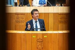 O deputado do PPdeG no Parlamento Borja Verea intervén no Pleno.. PPDEG / Europa Press